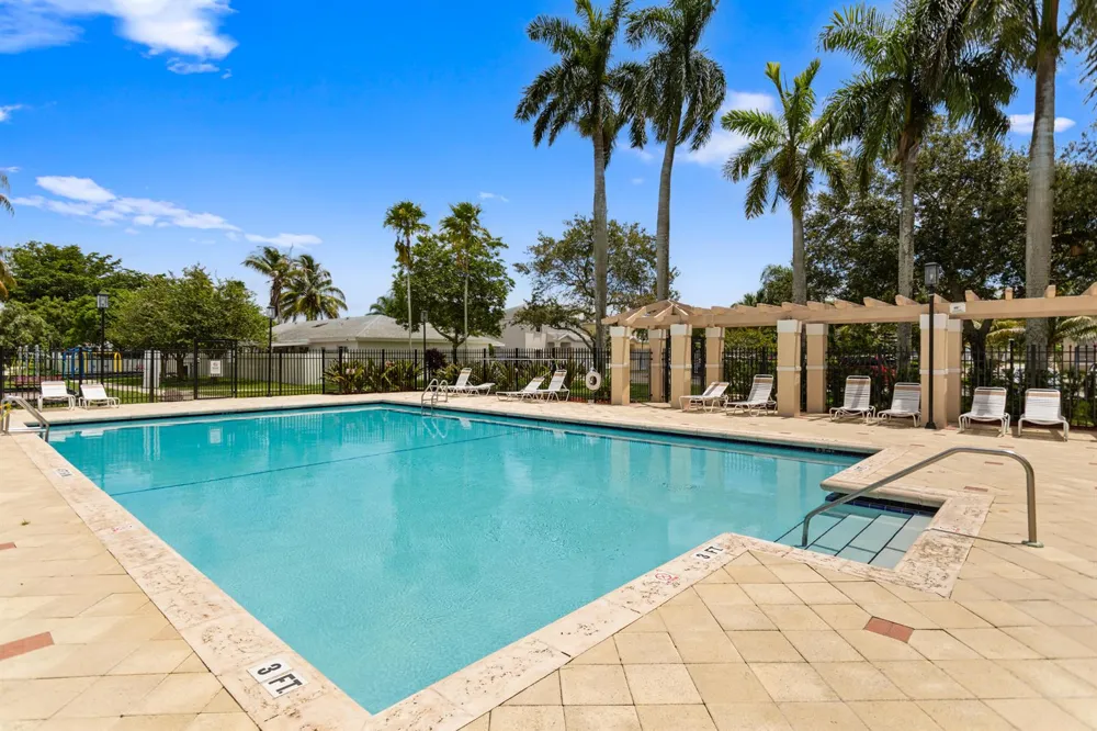 4000 SW 72ND DRIVE Davie, FL 33314