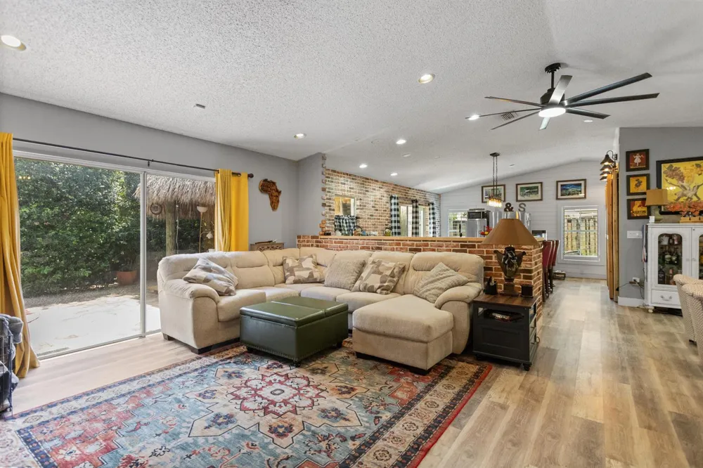 4000 SW 72ND DRIVE Davie, FL 33314