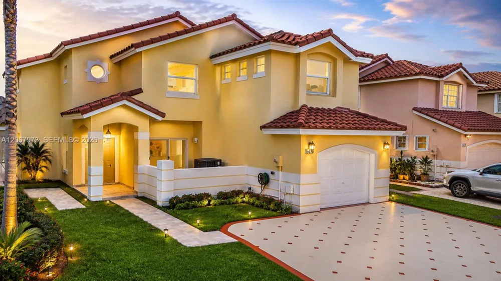 15428 SW 50th Ter #15428 Miami, FL 33185