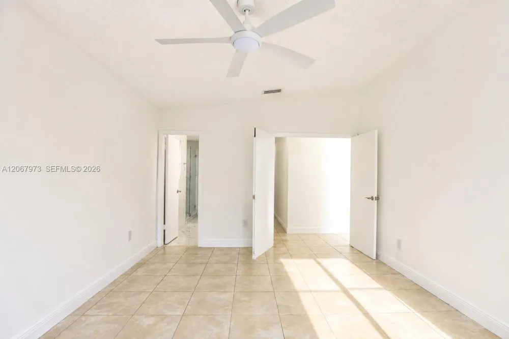 15428 SW 50th Ter #15428 Miami, FL 33185