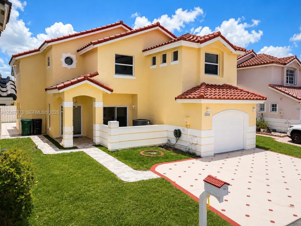 15428 SW 50th Ter #15428 Miami, FL 33185