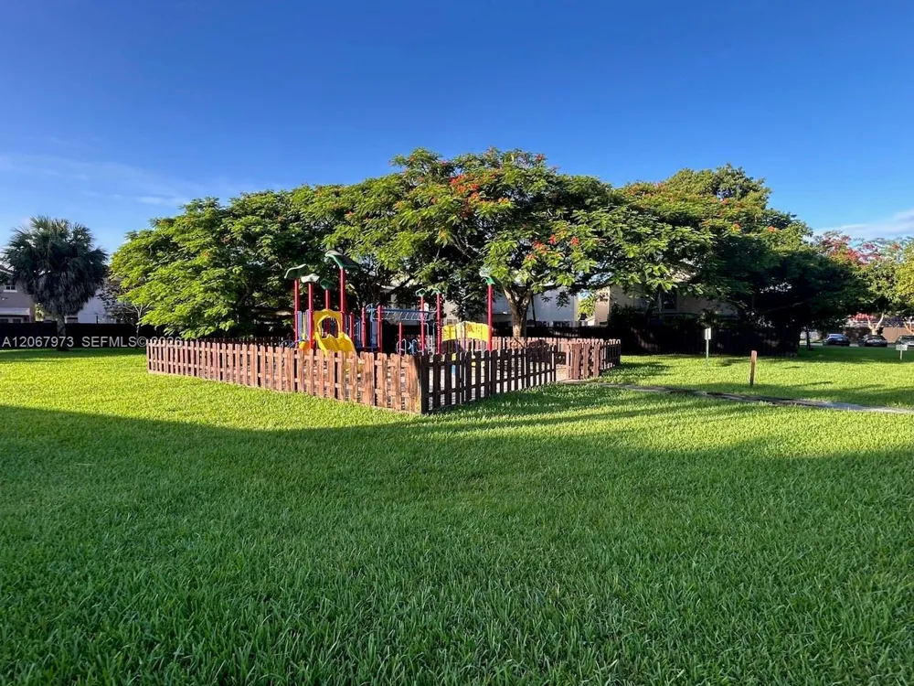 15428 SW 50th Ter #15428 Miami, FL 33185