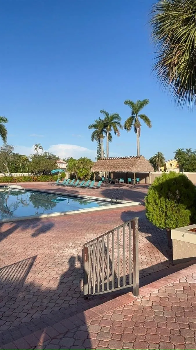 15428 SW 50th Ter #15428 Miami, FL 33185