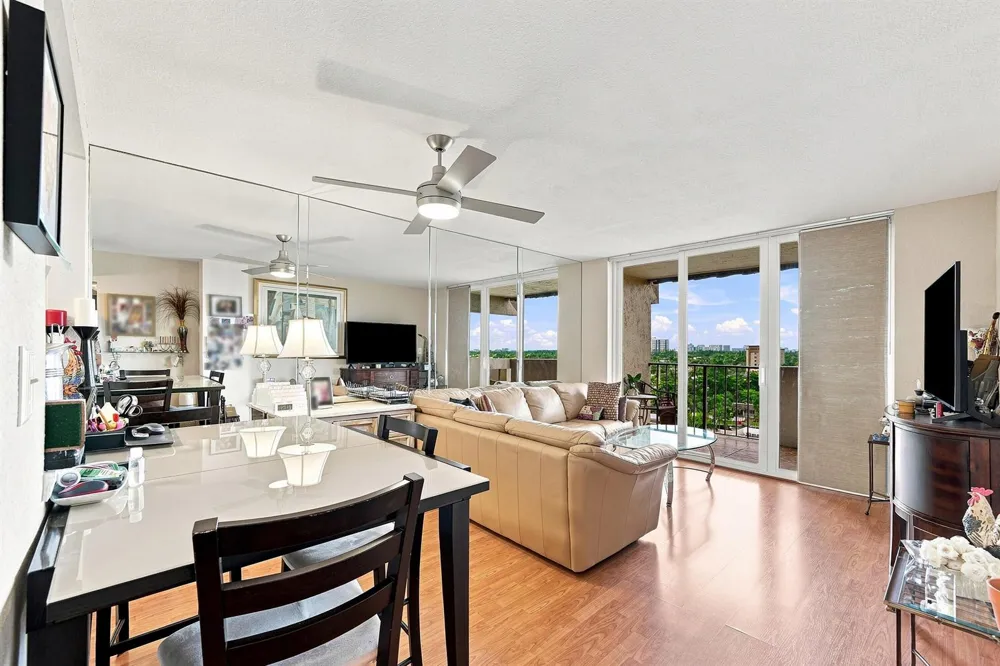 777 S Federal Highway #RP PH 15 Pompano Beach, FL 33062
