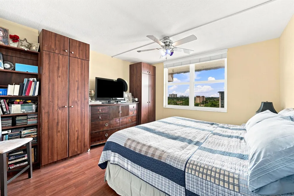 777 S Federal Highway #RP PH 15 Pompano Beach, FL 33062
