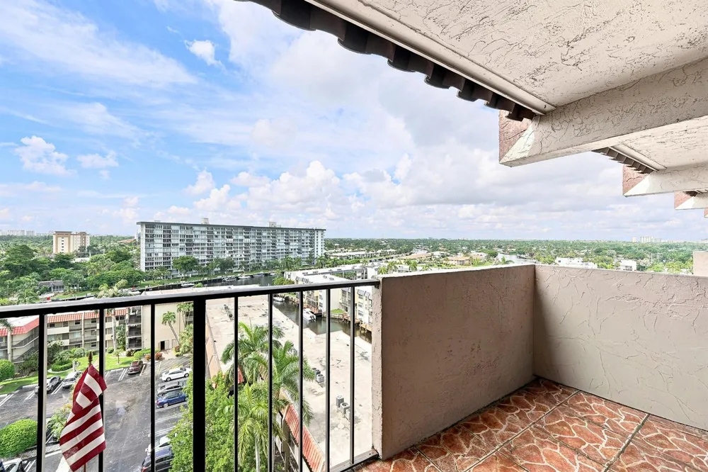 777 S Federal Highway #RP PH 15 Pompano Beach, FL 33062