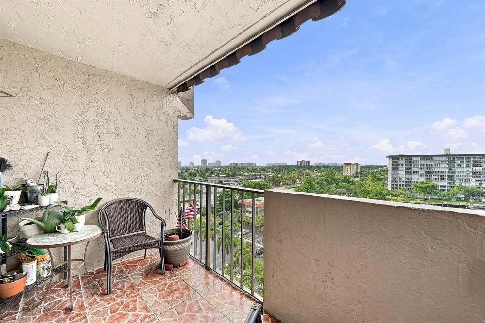 777 S Federal Highway #RP PH 15 Pompano Beach, FL 33062