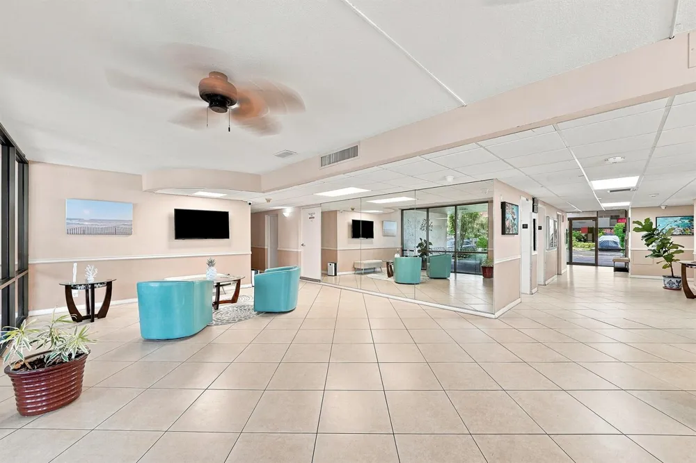 777 S Federal Highway #RP PH 15 Pompano Beach, FL 33062