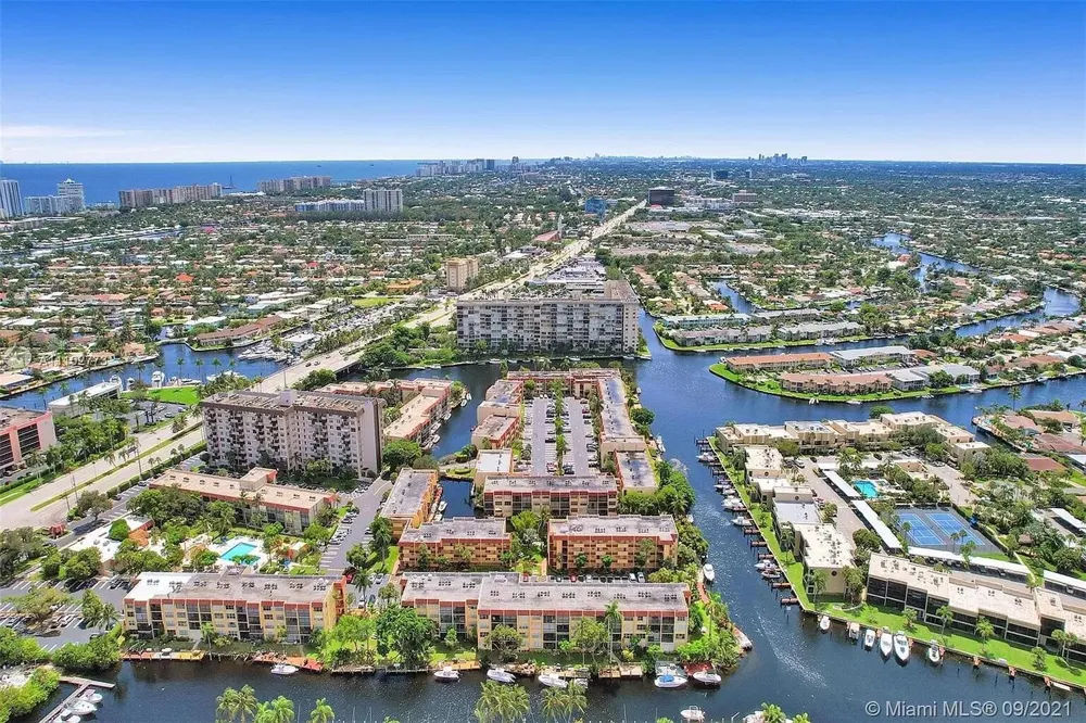 777 S Federal Highway #RP PH 15 Pompano Beach, FL 33062