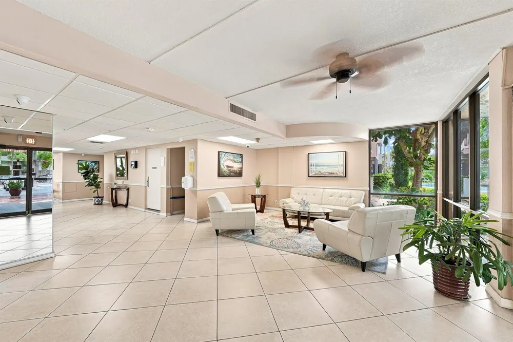 777 S Federal Highway #RP PH 15 Pompano Beach, FL 33062
