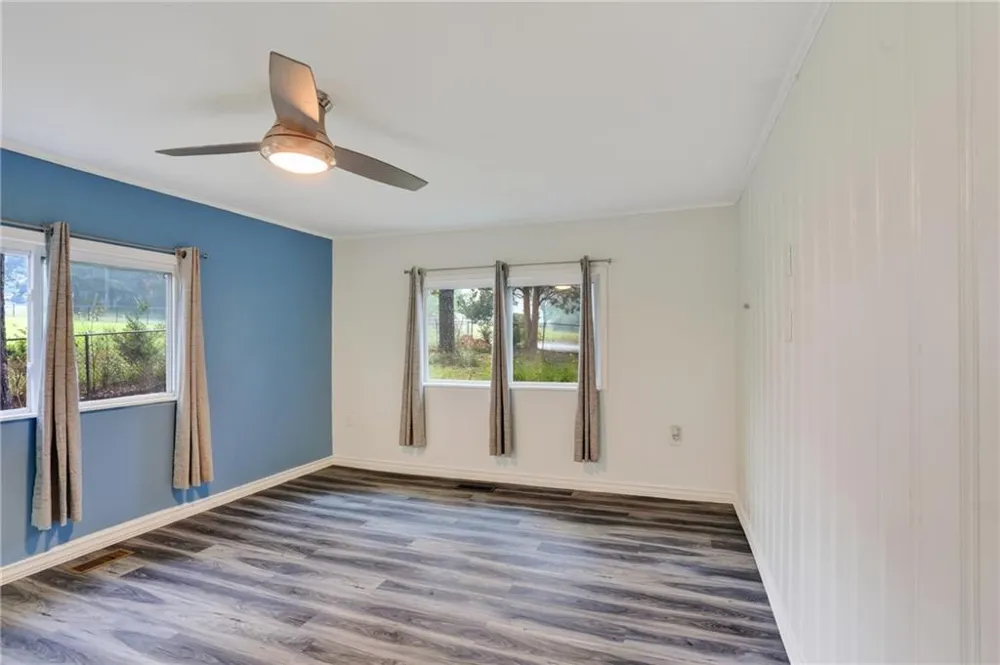 1374 Shangrila Circle Riverdale, GA 30296