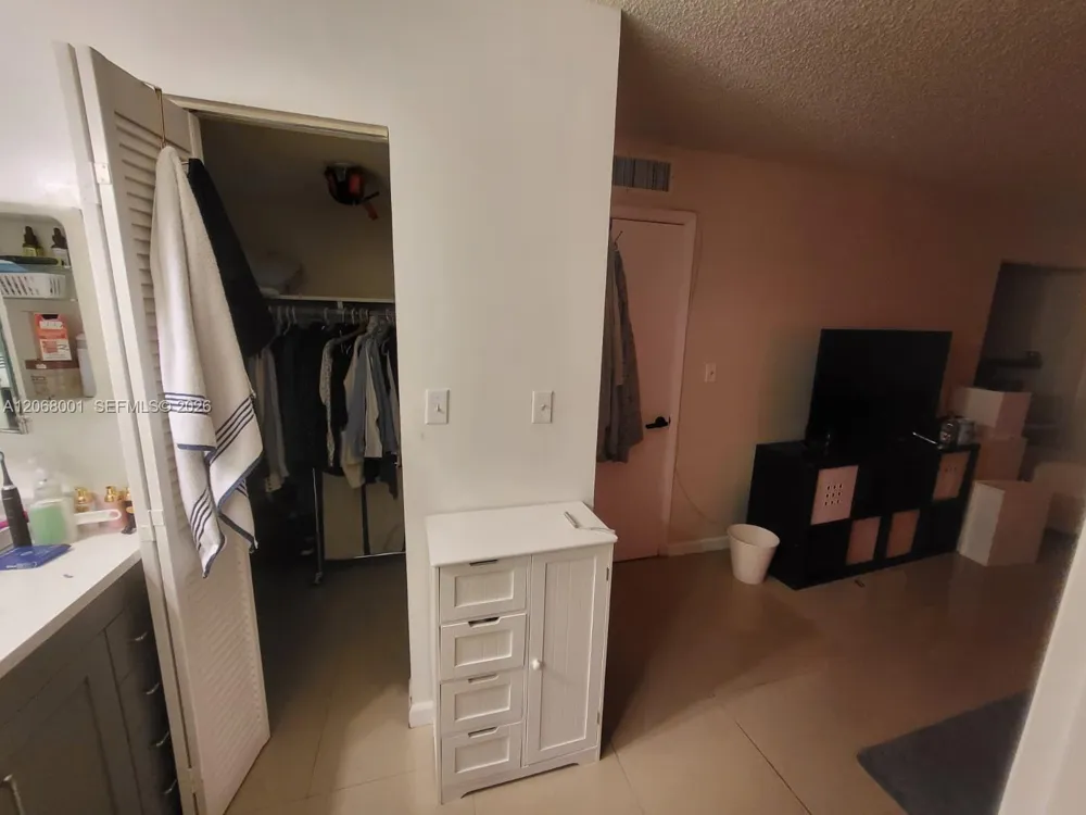 3360 Spanish Moss Ter #412 Lauderhill, FL 33319