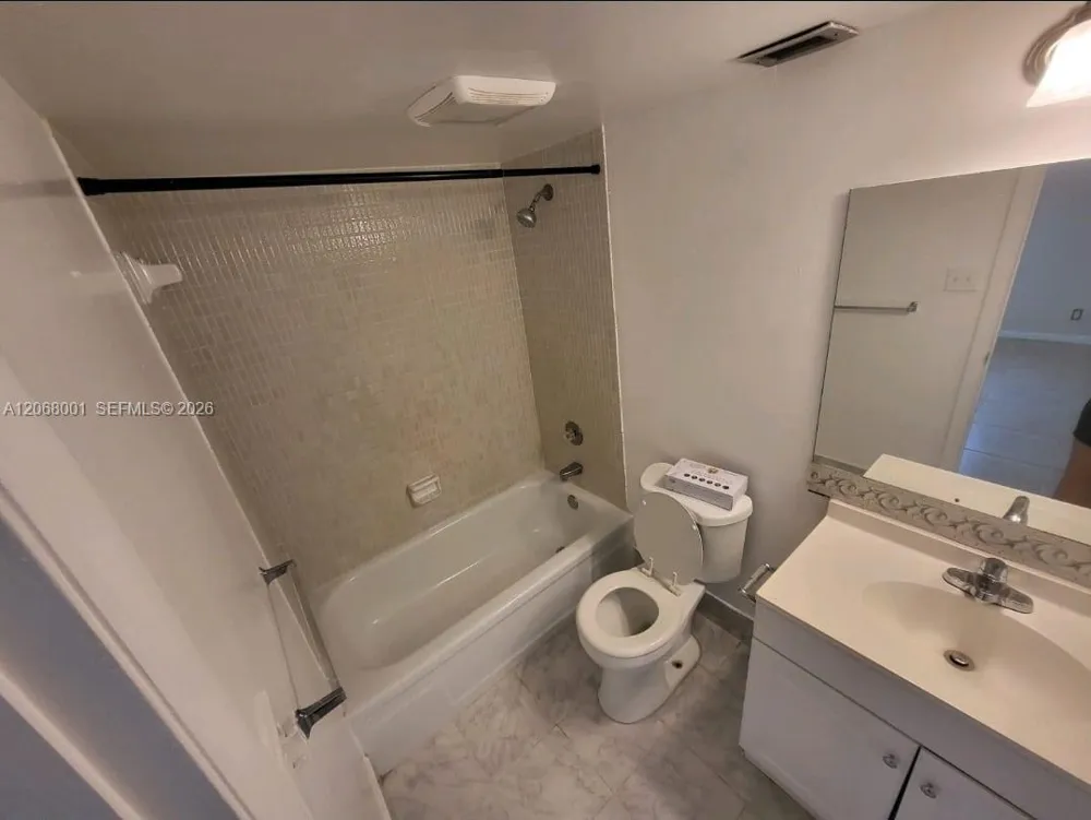 3360 Spanish Moss Ter #412 Lauderhill, FL 33319
