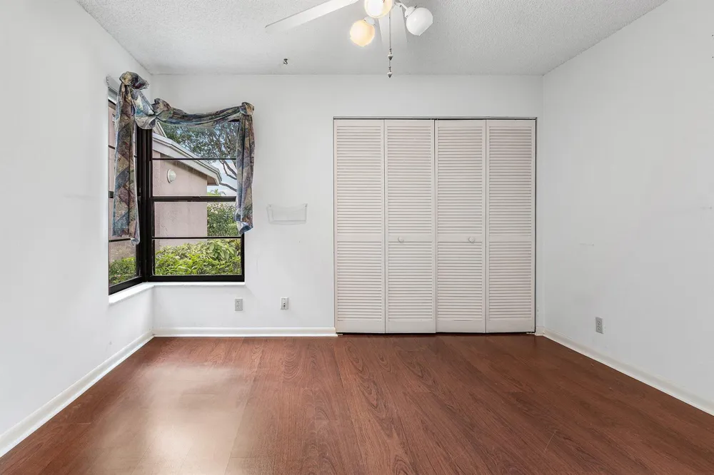 8271 SUN LAKE DRIVE Boca Raton, FL 33496