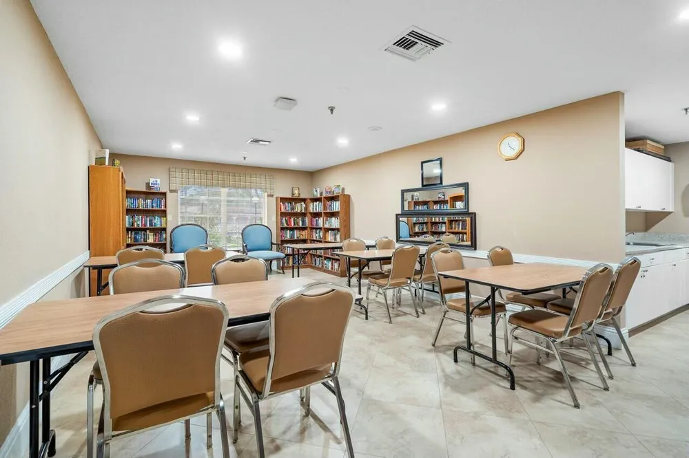 8271 SUN LAKE DRIVE Boca Raton, FL 33496