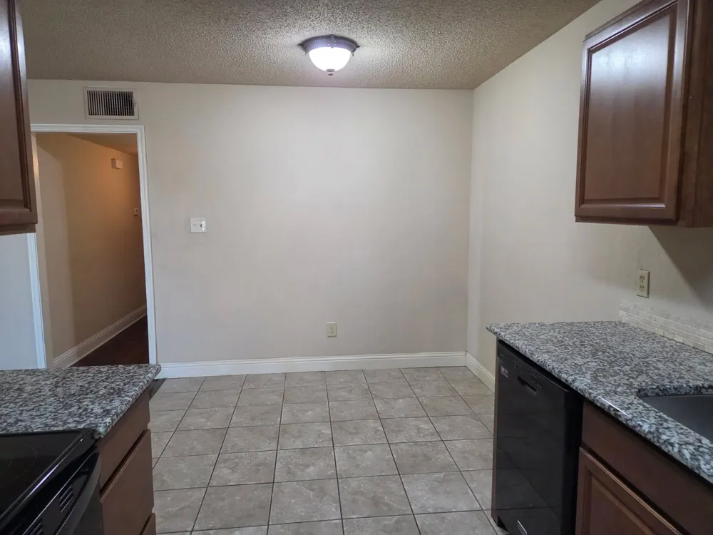 7326 NE Loop 820 North Richland Hills, TX 76180