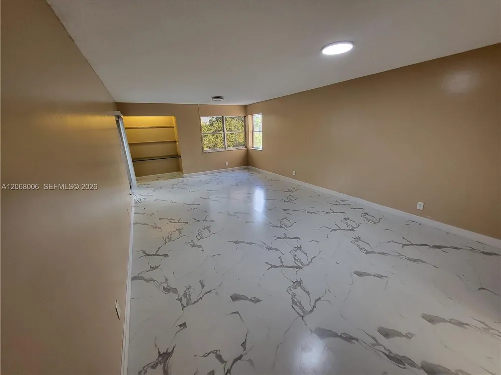 3301 Spanish Moss Ter #404 Lauderhill, FL 33319