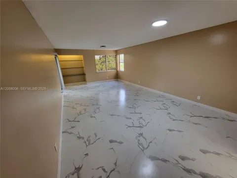3301 Spanish Moss Ter #404