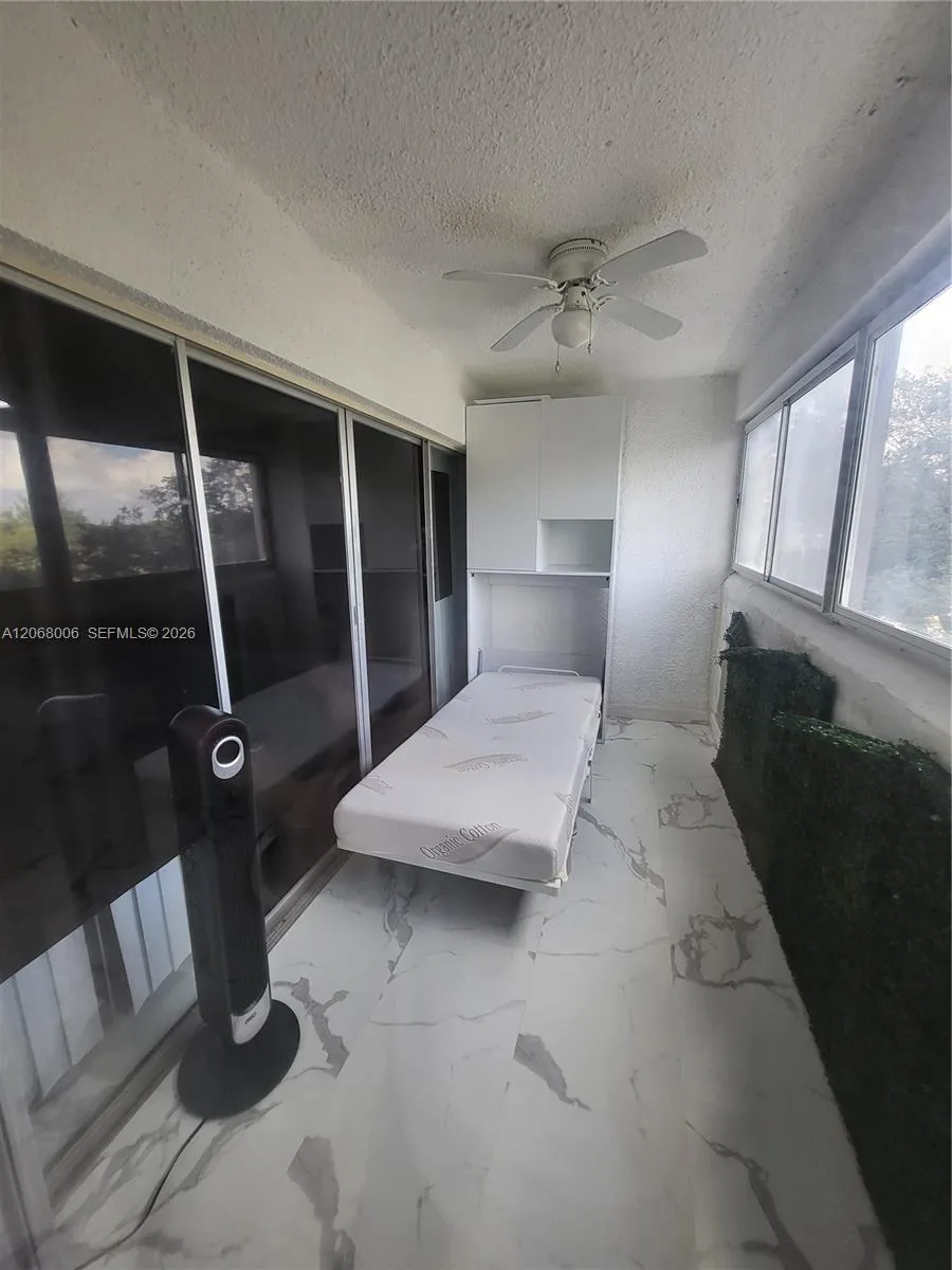 3301 Spanish Moss Ter #404 Lauderhill, FL 33319