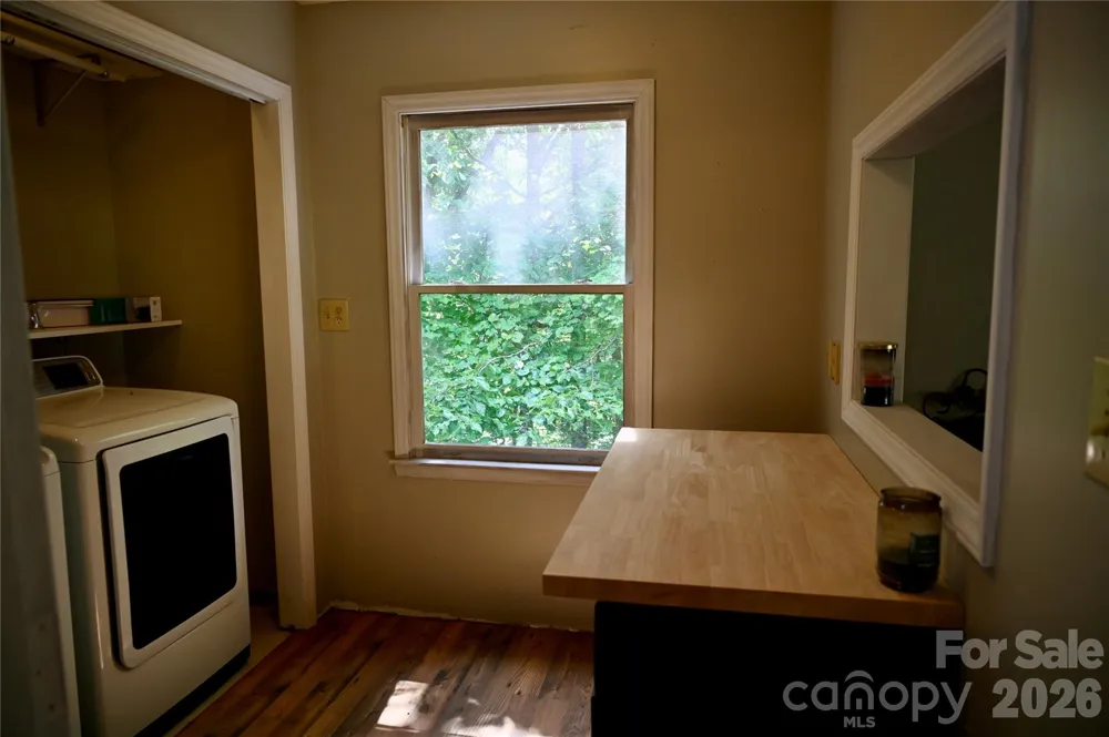 3166 Holly Road Connelly Springs, NC 28612
