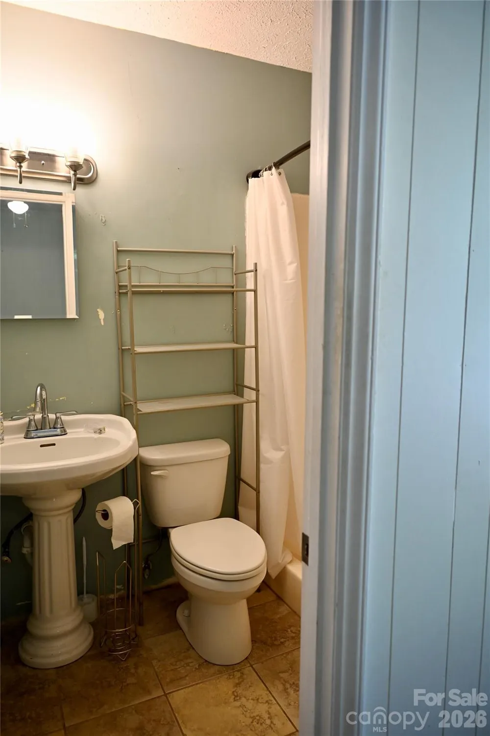 3166 Holly Road Connelly Springs, NC 28612