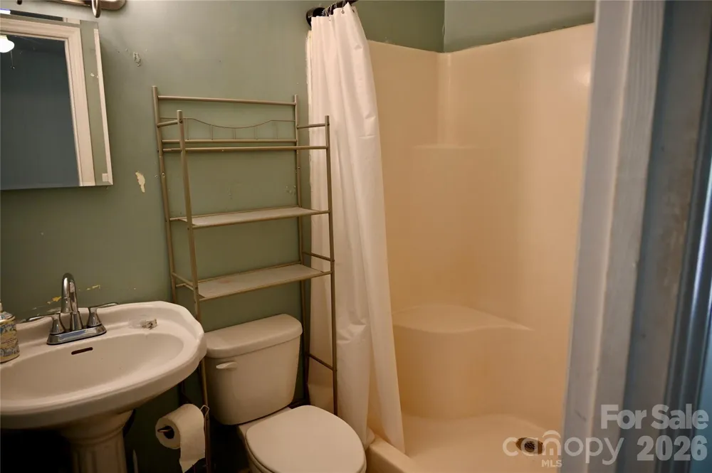 3166 Holly Road Connelly Springs, NC 28612