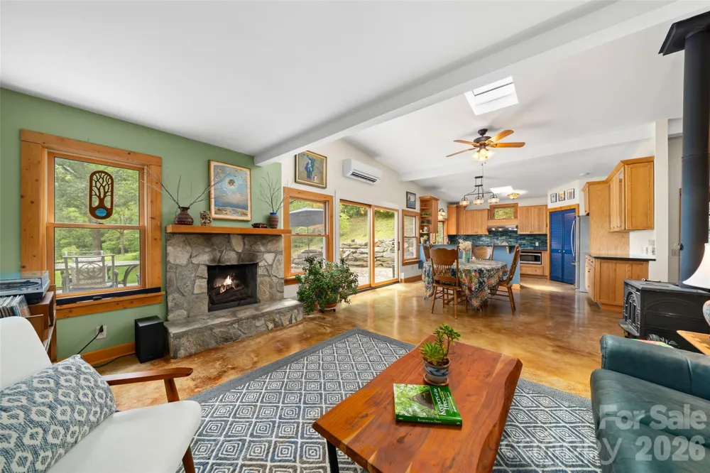 789 Morrow Branch Road Leicester, NC 28748