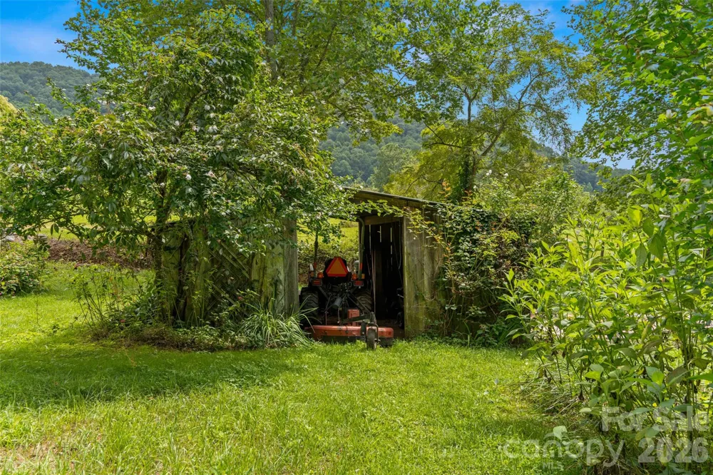 789 Morrow Branch Road Leicester, NC 28748