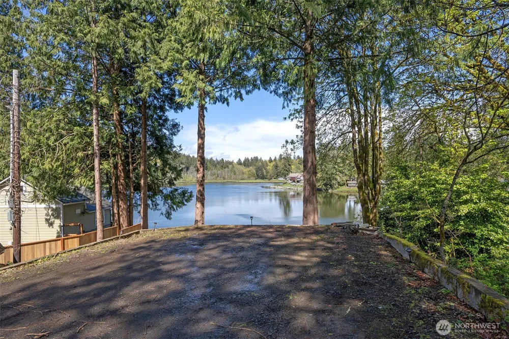 5911 Lagoon Lane NW Gig Harbor, WA 98335