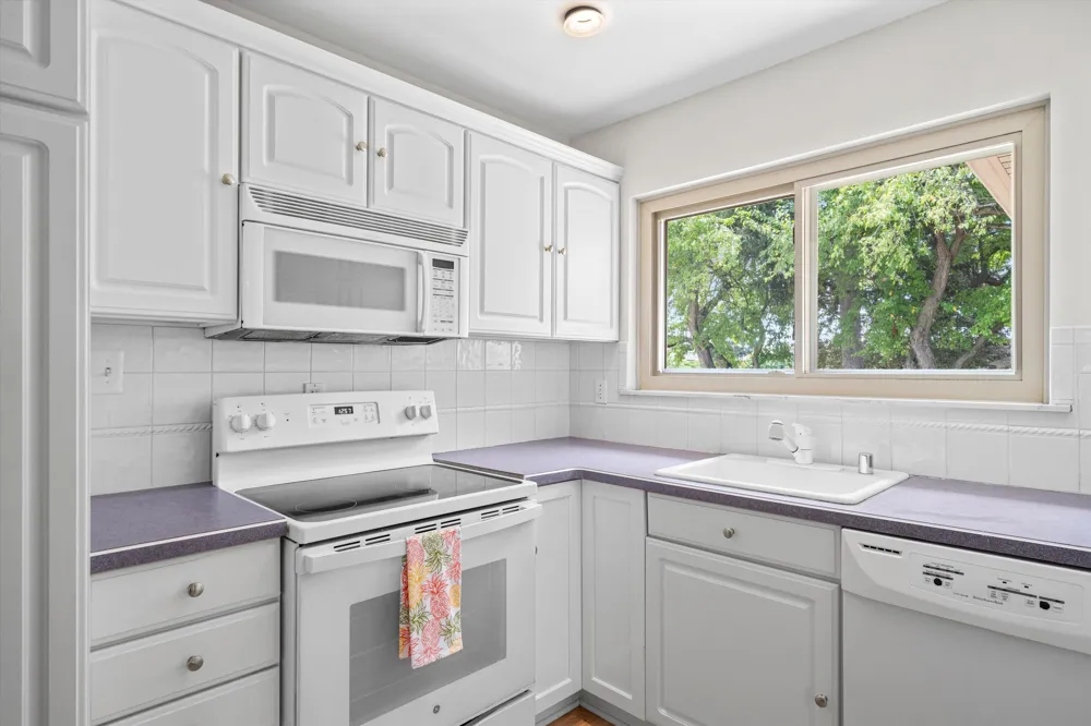 30906 Roycroft Street Livonia, MI 48154