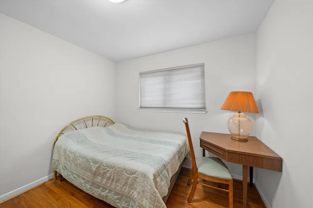 30906 Roycroft Street Livonia, MI 48154