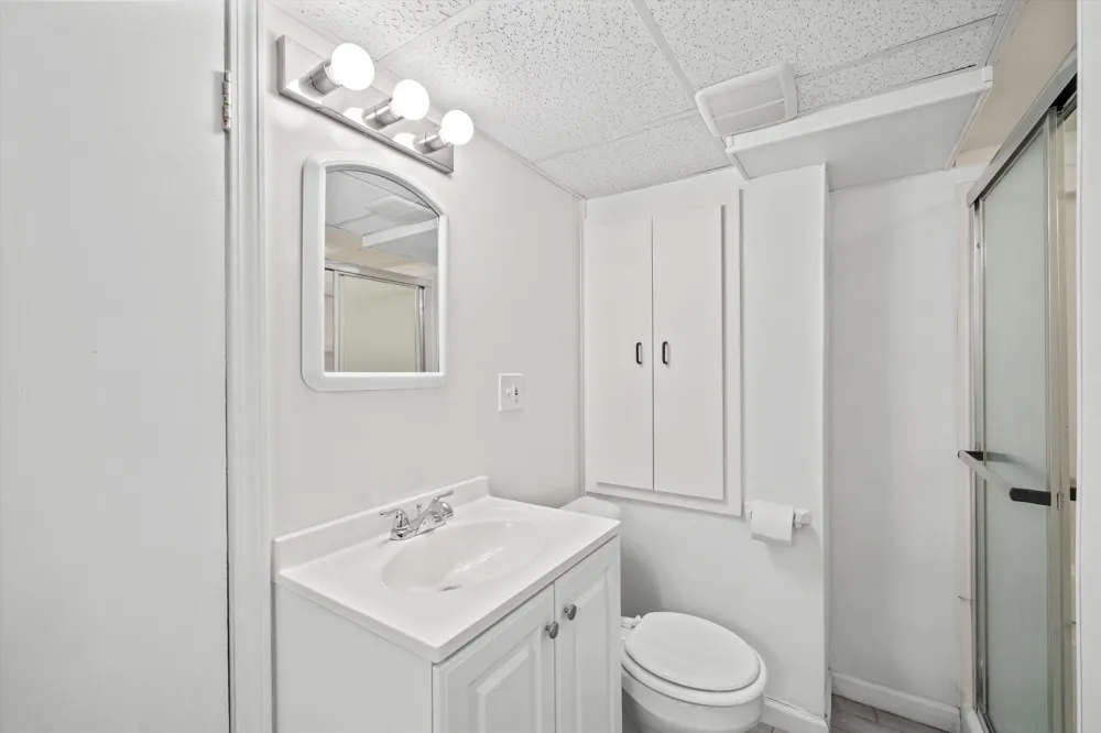 30906 Roycroft Street Livonia, MI 48154