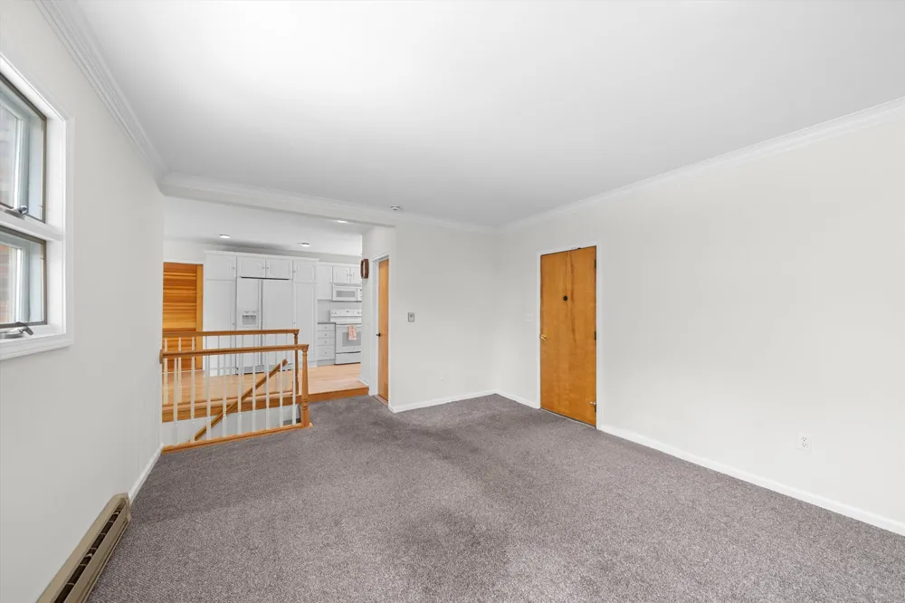 30906 Roycroft Street Livonia, MI 48154
