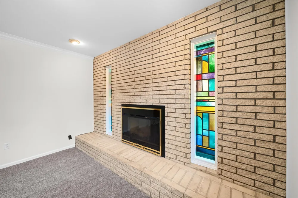 30906 Roycroft Street Livonia, MI 48154