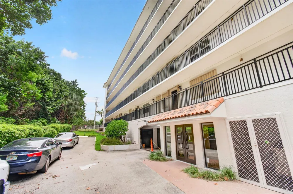 2871 OCEAN BOULEVARD #C205 Boca Raton, FL 33431
