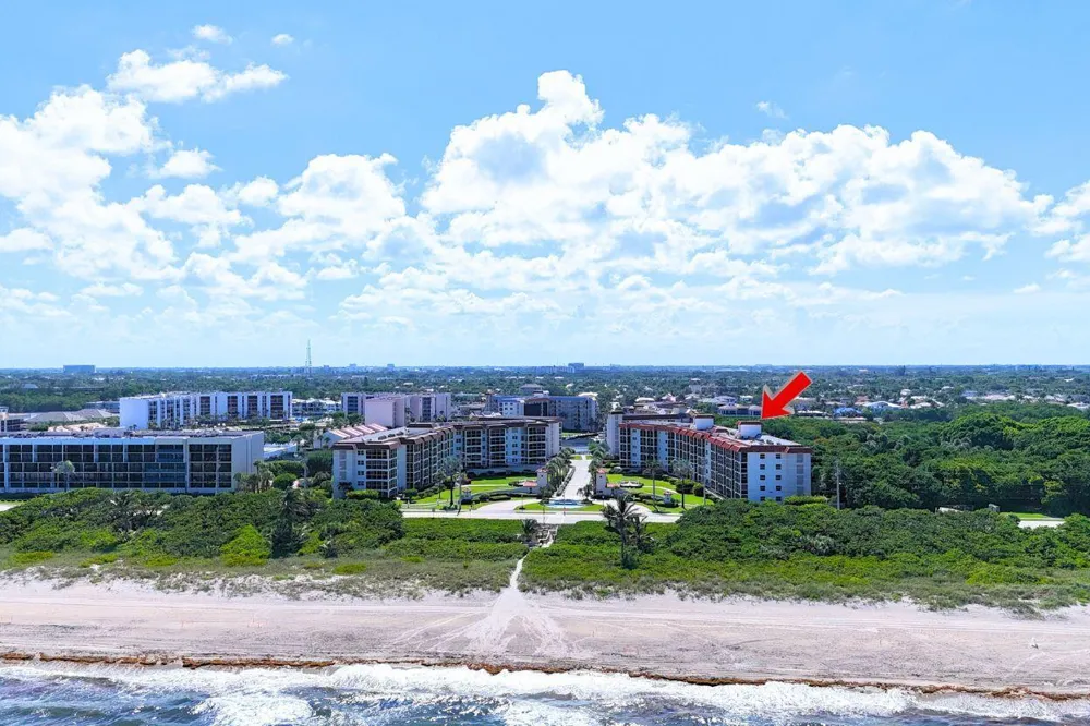 2871 OCEAN BOULEVARD #C205 Boca Raton, FL 33431