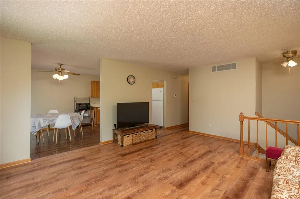 619 Chalet Drive NW Rochester, MN 55901