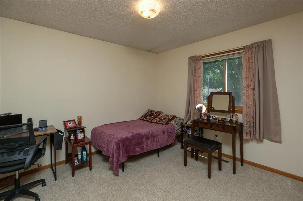 619 Chalet Drive NW Rochester, MN 55901