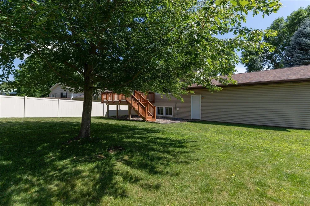 619 Chalet Drive NW Rochester, MN 55901