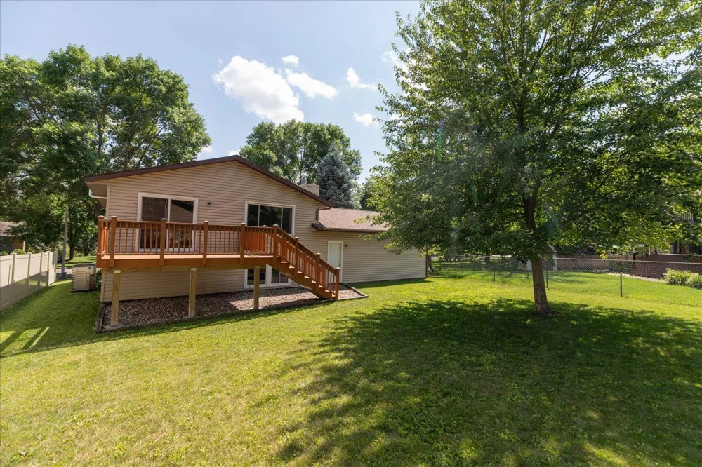 619 Chalet Drive NW Rochester, MN 55901