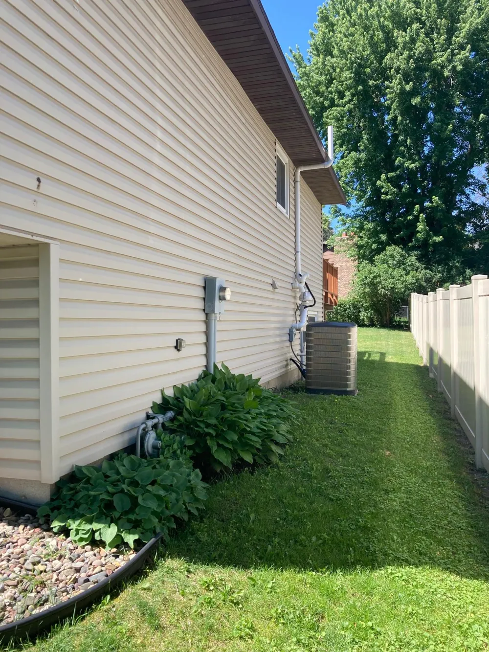 619 Chalet Drive NW Rochester, MN 55901