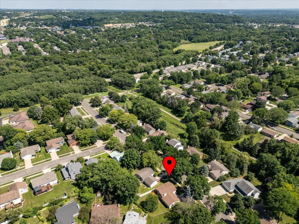 619 Chalet Drive NW Rochester, MN 55901