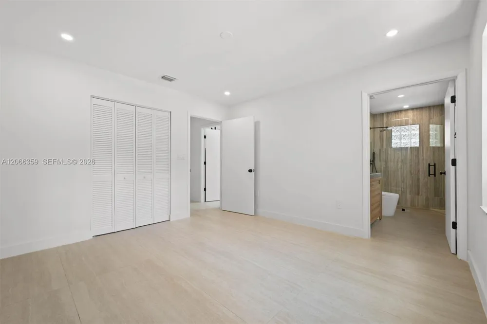 11770 Griffing Blvd #0 Biscayne Park, FL 33161