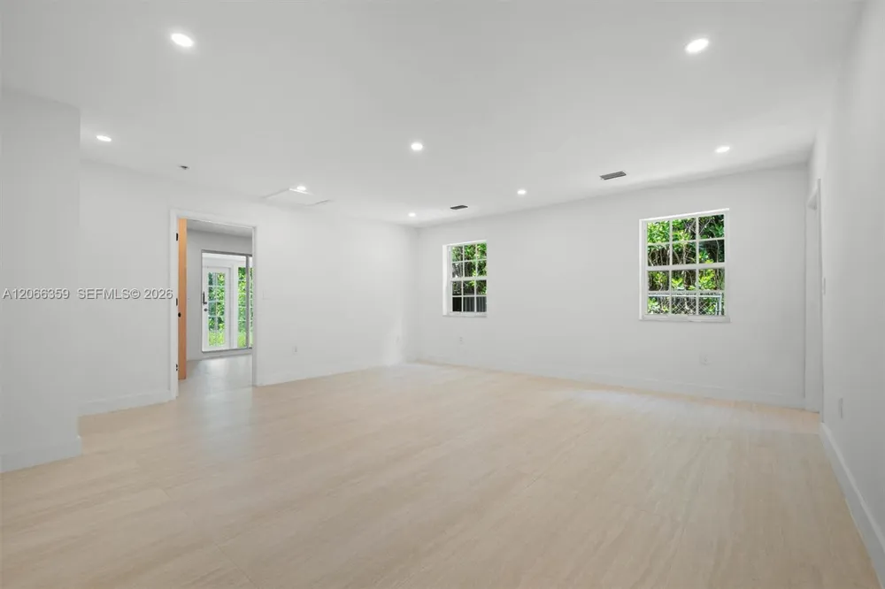 11770 Griffing Blvd #0 Biscayne Park, FL 33161