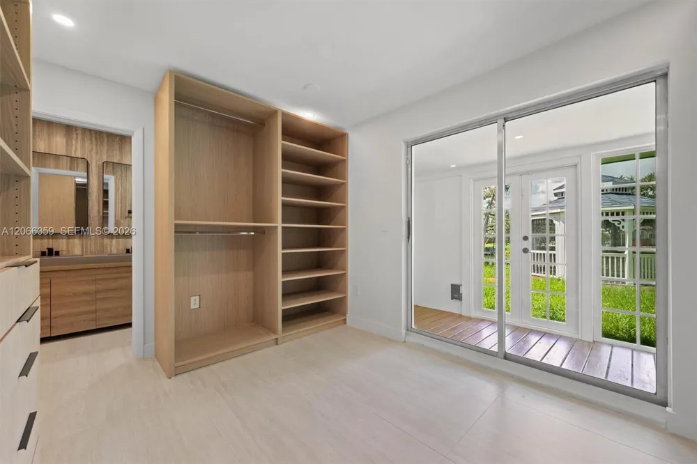 11770 Griffing Blvd #0 Biscayne Park, FL 33161
