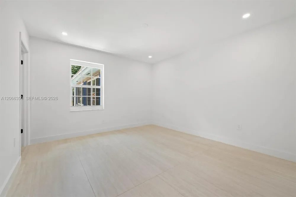 11770 Griffing Blvd #0 Biscayne Park, FL 33161