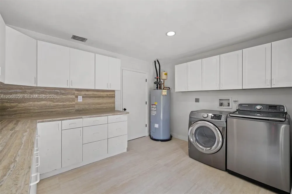 11770 Griffing Blvd #0 Biscayne Park, FL 33161