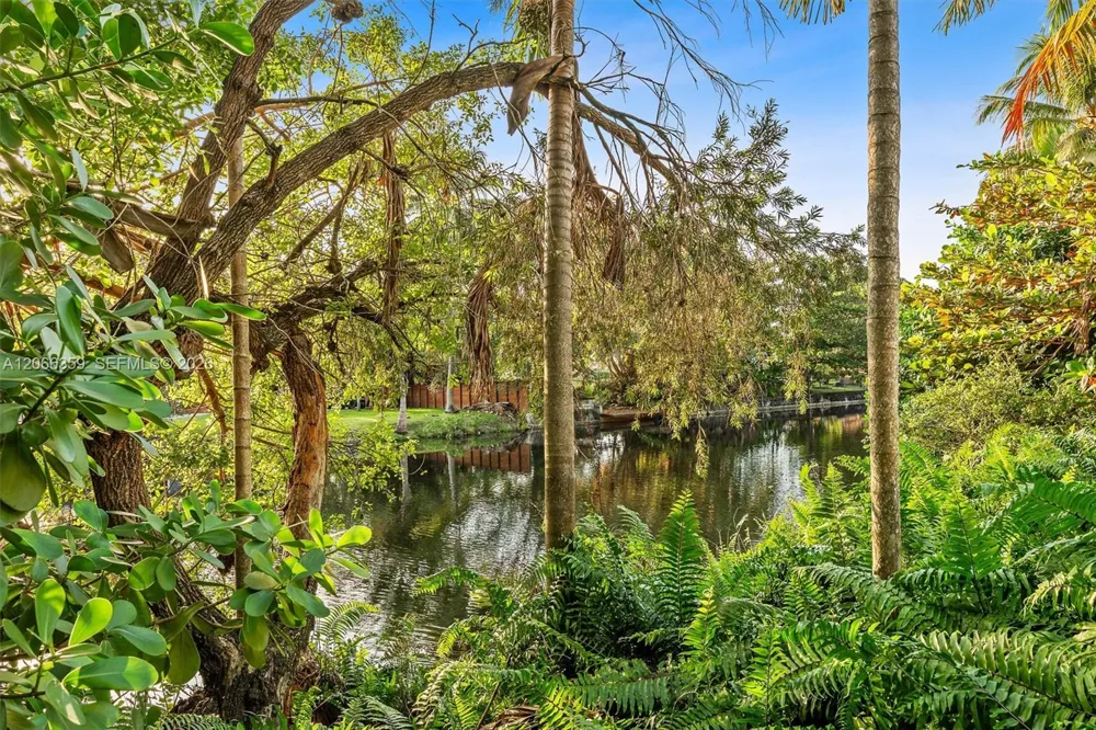 11770 Griffing Blvd #0 Biscayne Park, FL 33161