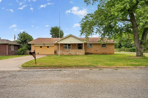 202 Bradley Place
