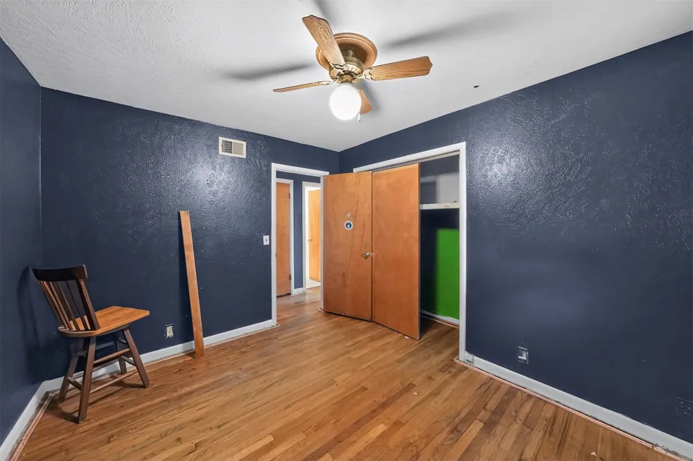 202 Bradley Place Bartlesville, OK 74006